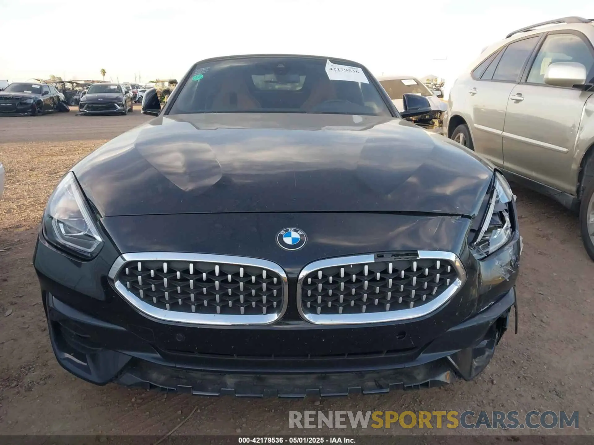 12 Photograph of a damaged car WBAHF3C06LWW72769 BMW Z4 2020