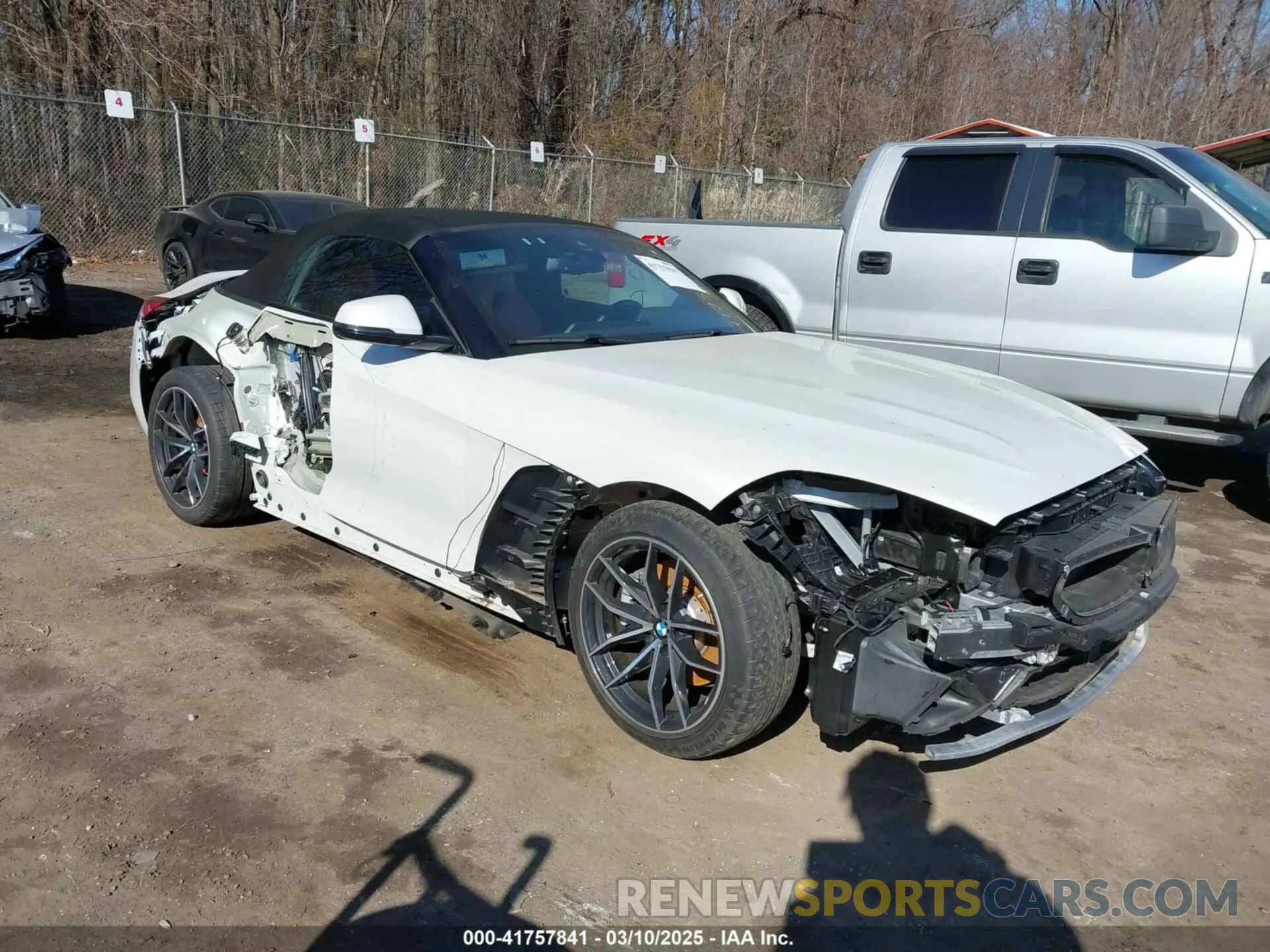 1 Photograph of a damaged car WBAHF3C09LWW54993 BMW Z4 2020