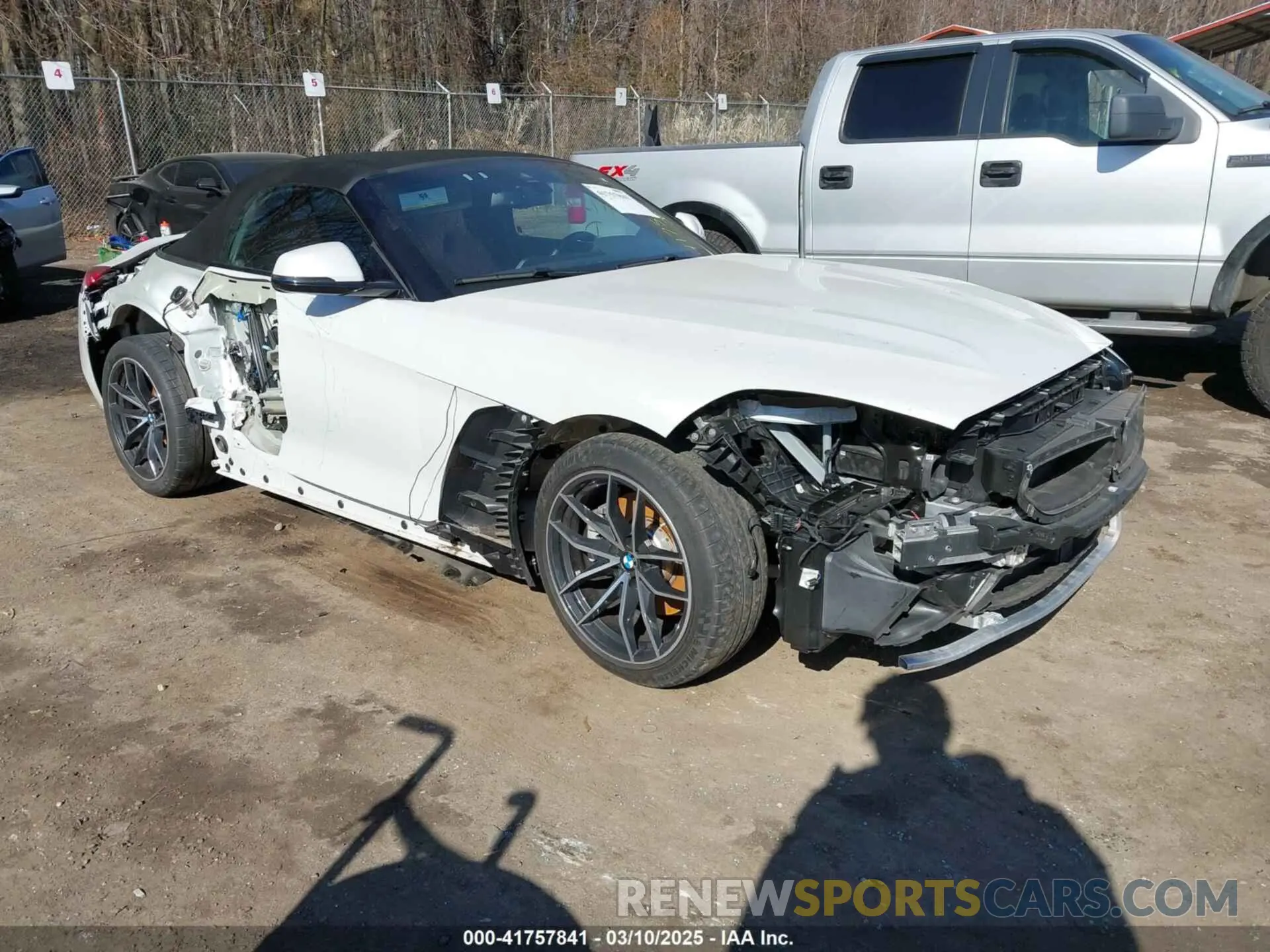 6 Photograph of a damaged car WBAHF3C09LWW54993 BMW Z4 2020