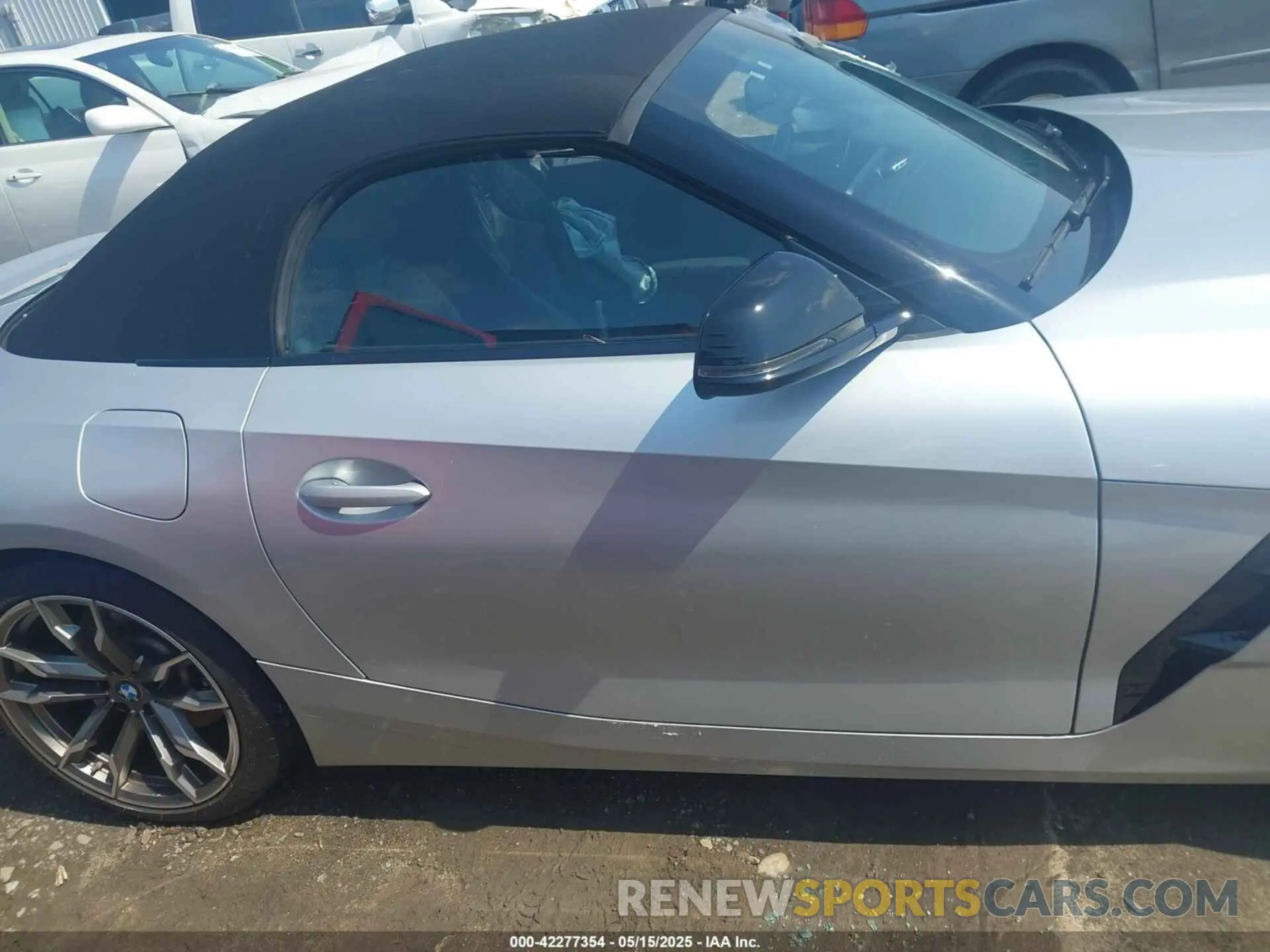 12 Photograph of a damaged car WBAHF9C00MWX17614 BMW Z4 2021