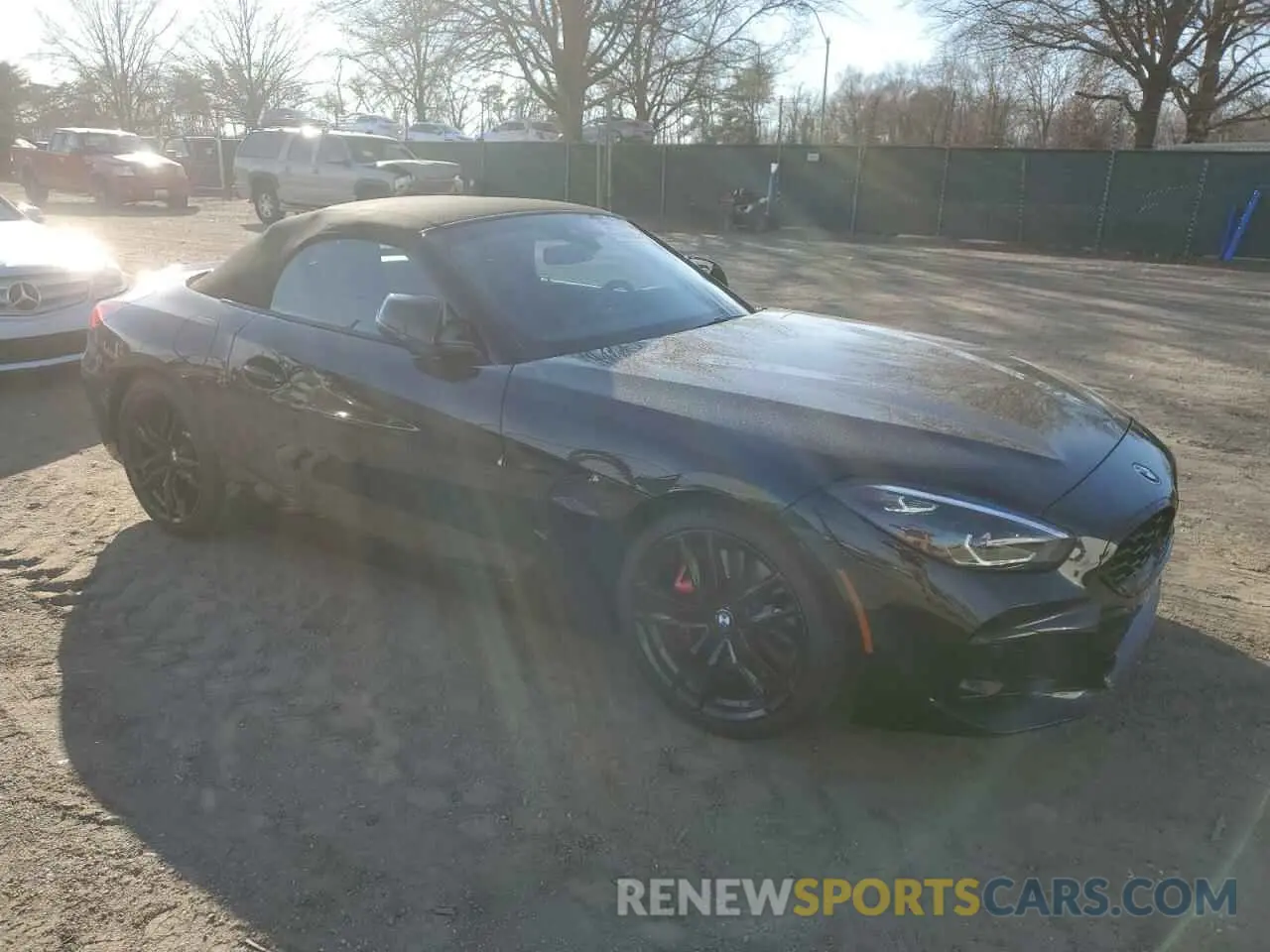 4 Photograph of a damaged car WBAHF9C04RWY35589 BMW Z4 2024
