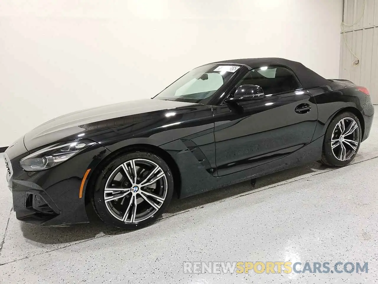 1 Photograph of a damaged car WBAHF3C03SWY44285 BMW Z4 2025