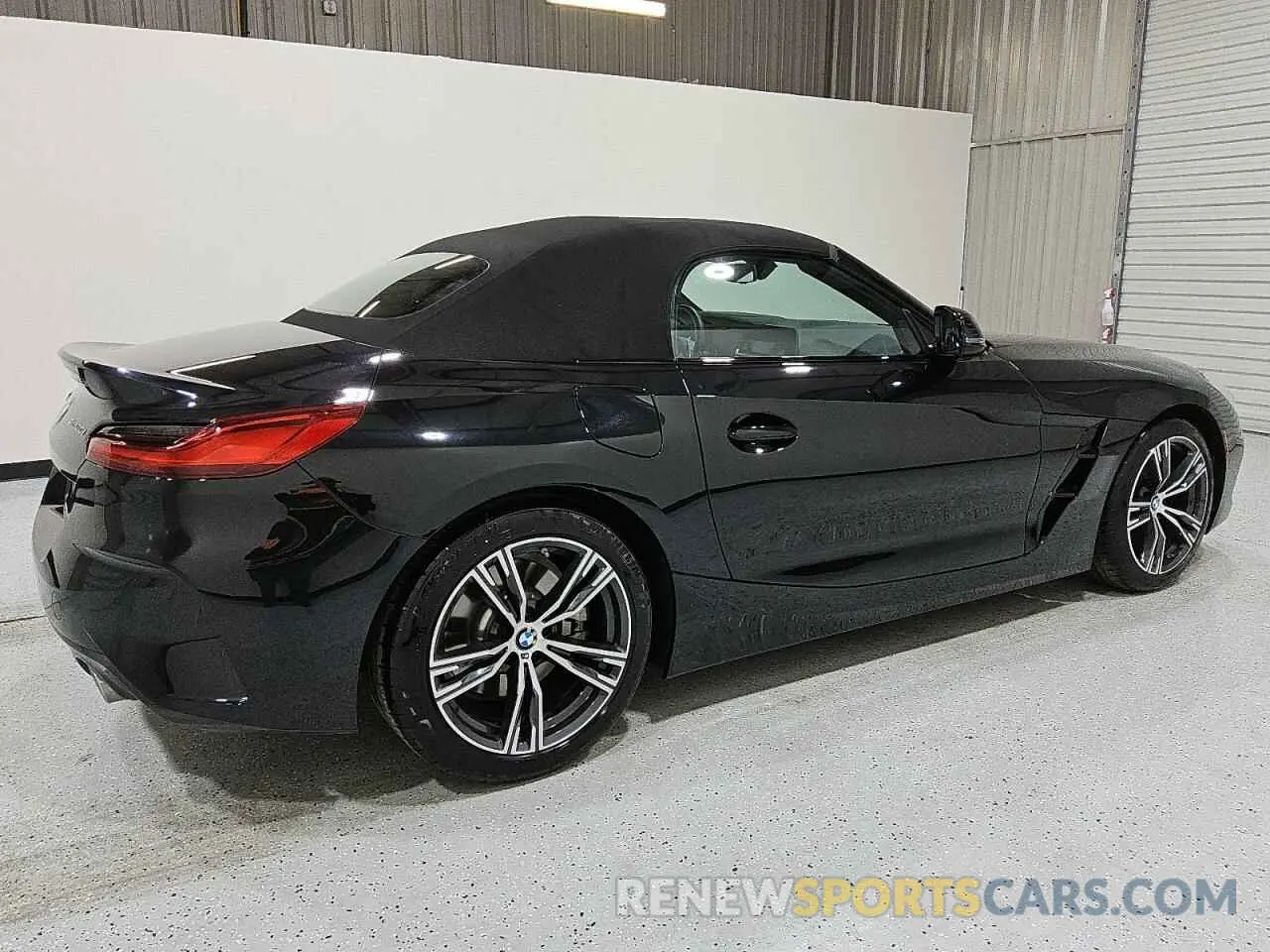 3 Photograph of a damaged car WBAHF3C03SWY44285 BMW Z4 2025