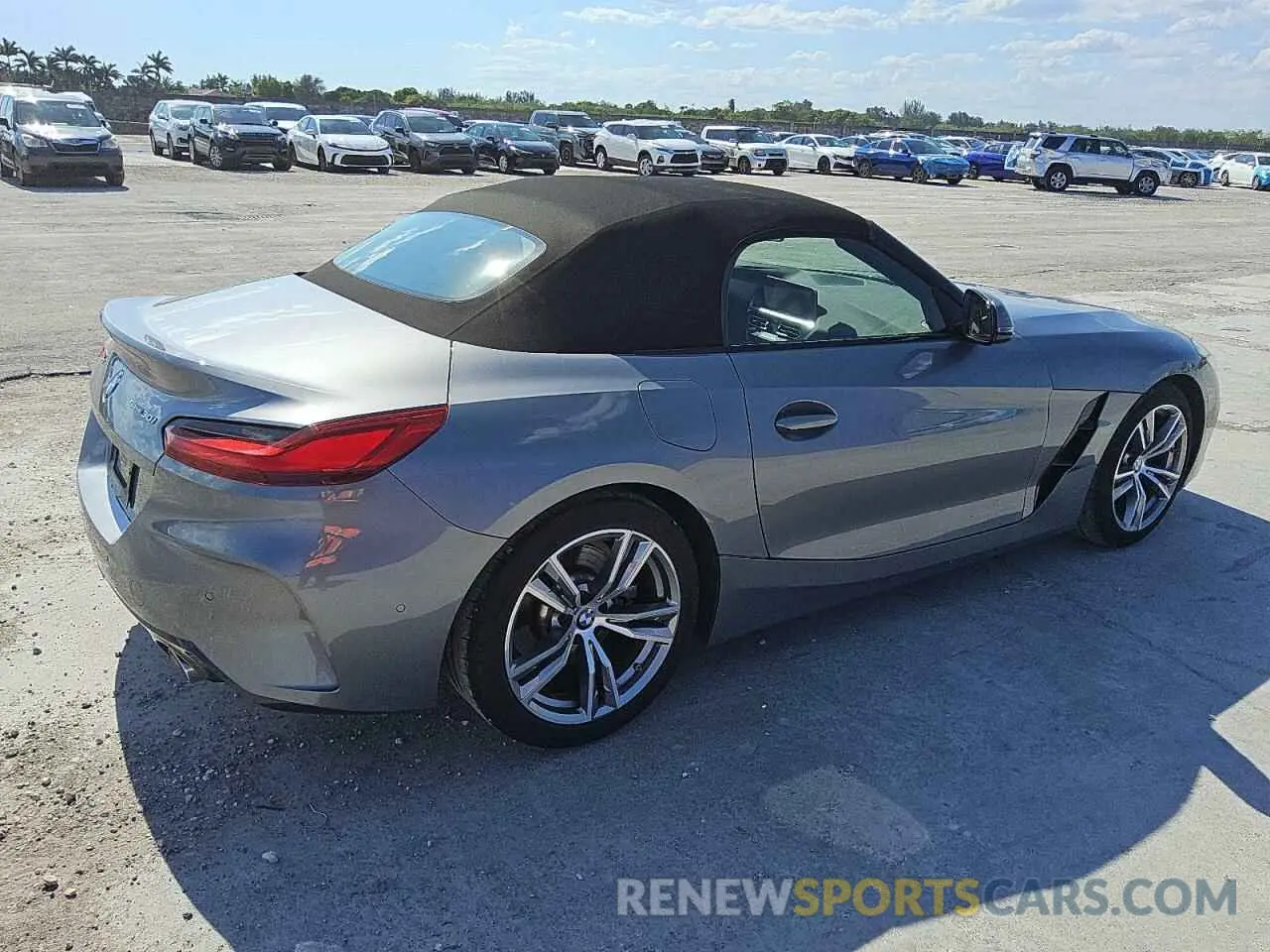 3 Photograph of a damaged car WBAHF3C08SWY40779 BMW Z4 2025