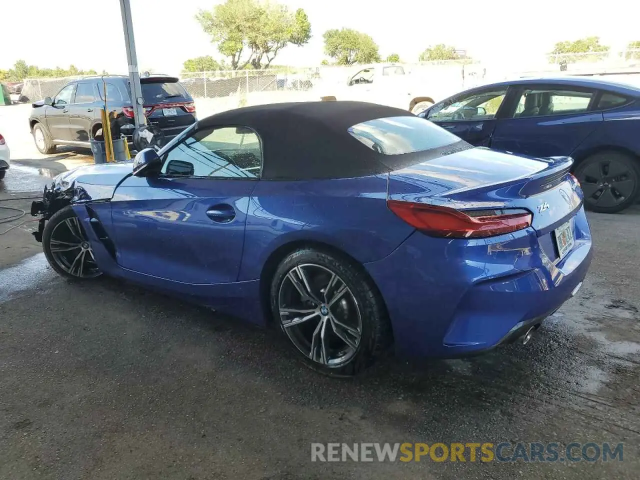 2 Photograph of a damaged car WBAHF3C08SWY44282 BMW Z4 2025