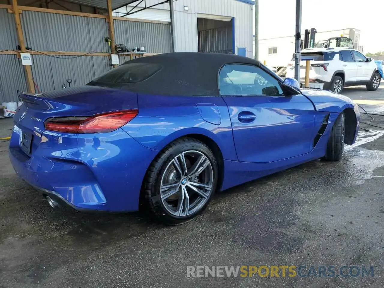 3 Photograph of a damaged car WBAHF3C08SWY44282 BMW Z4 2025