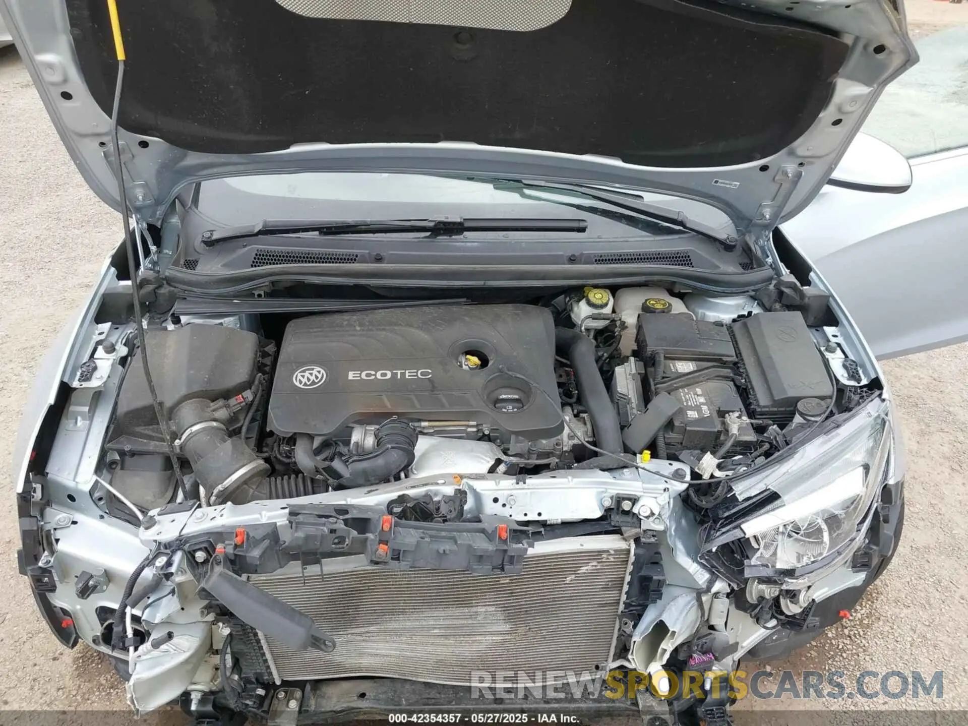 10 Photograph of a damaged car W04WH3N5XKG370238 BUICK CASCADA 2019