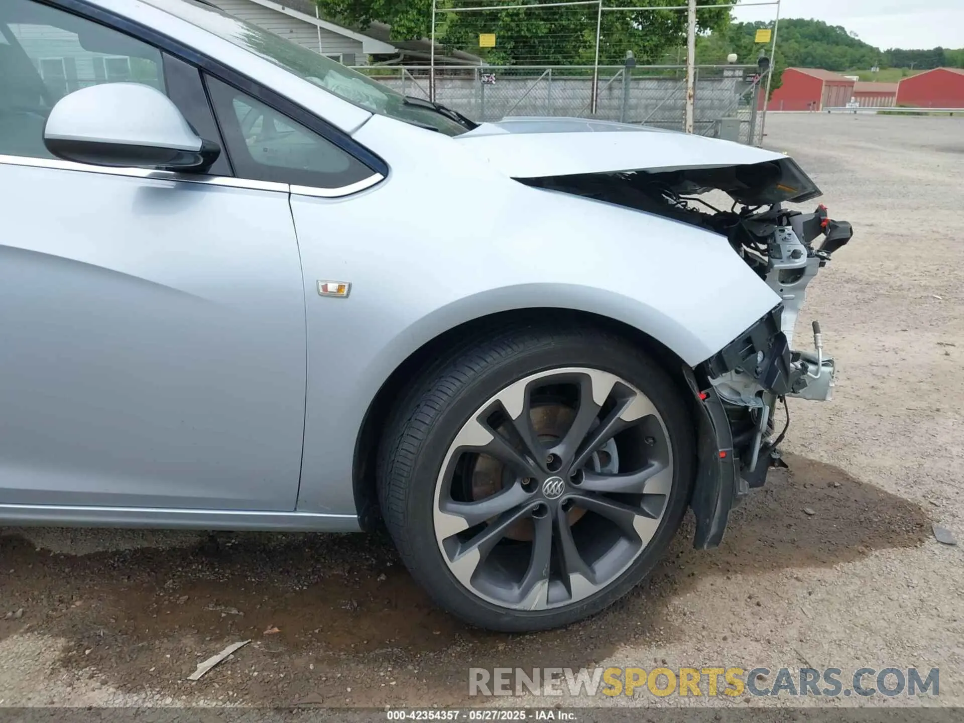 19 Photograph of a damaged car W04WH3N5XKG370238 BUICK CASCADA 2019