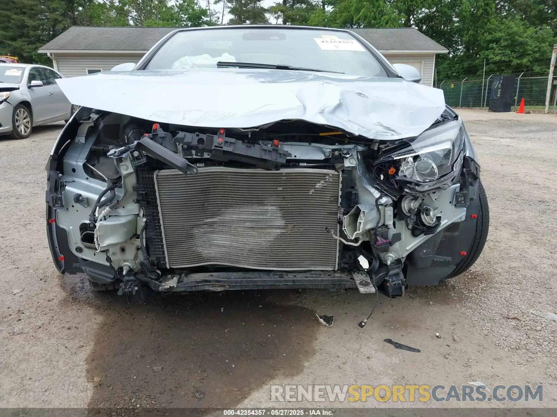 6 Photograph of a damaged car W04WH3N5XKG370238 BUICK CASCADA 2019