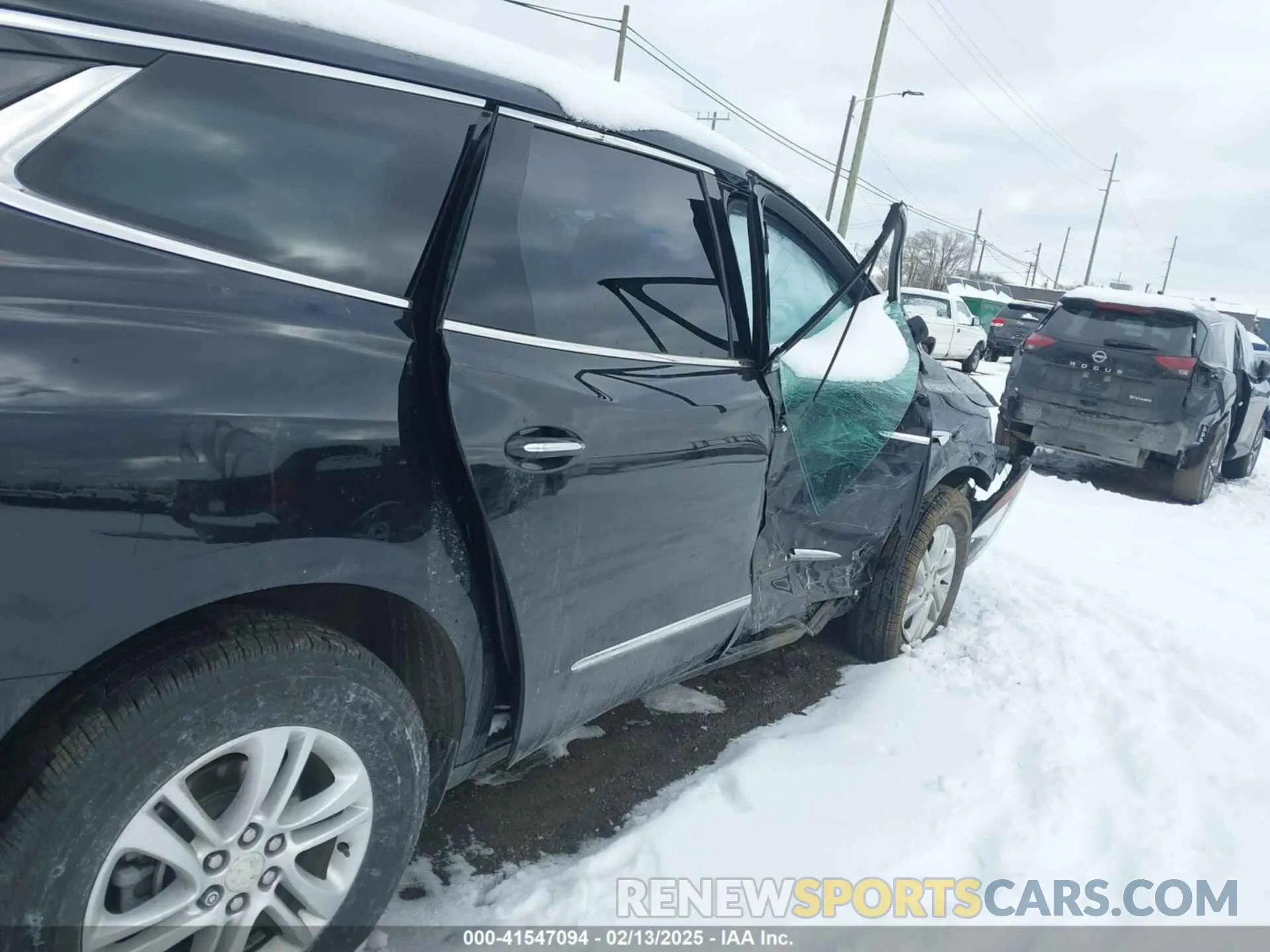 18 Photograph of a damaged car 5GAERAKW7KJ110805 BUICK ENCLAVE 2019