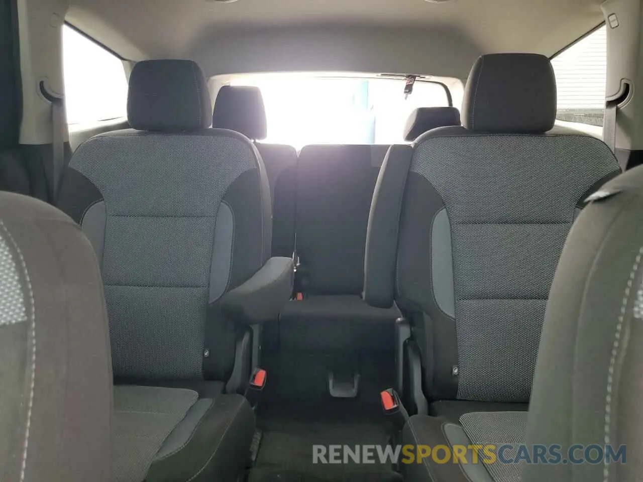 10 Photograph of a damaged car 5GAERAKW9KJ260849 BUICK ENCLAVE 2019