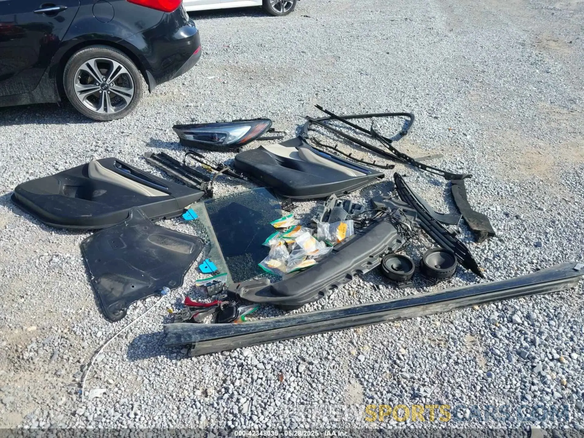 12 Photograph of a damaged car 5GAERBKW0KJ188400 BUICK ENCLAVE 2019