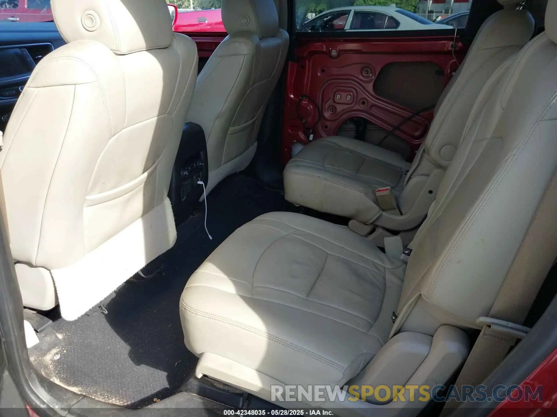 8 Photograph of a damaged car 5GAERBKW0KJ188400 BUICK ENCLAVE 2019