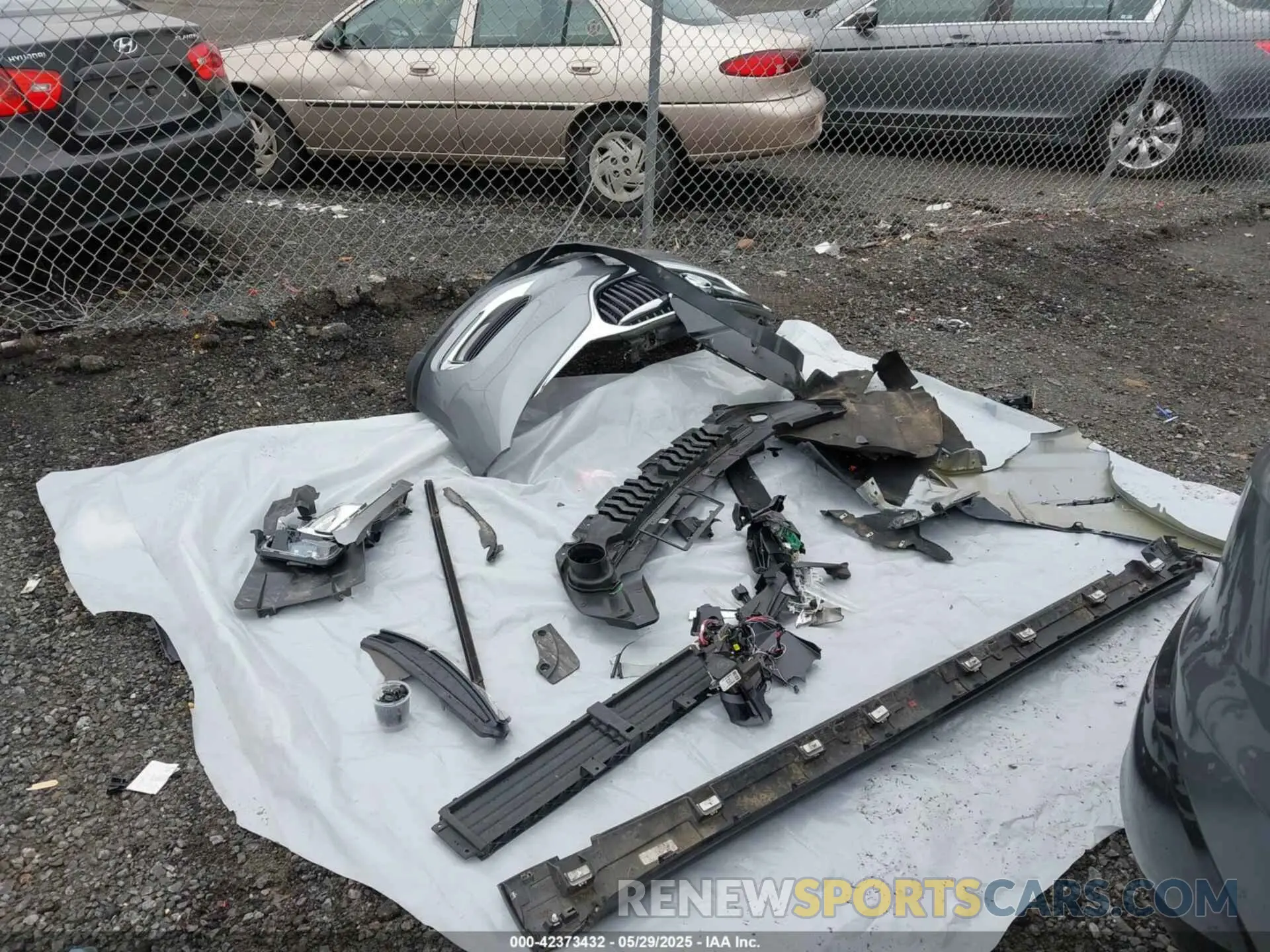 12 Photograph of a damaged car 5GAERBKW0KJ223064 BUICK ENCLAVE 2019