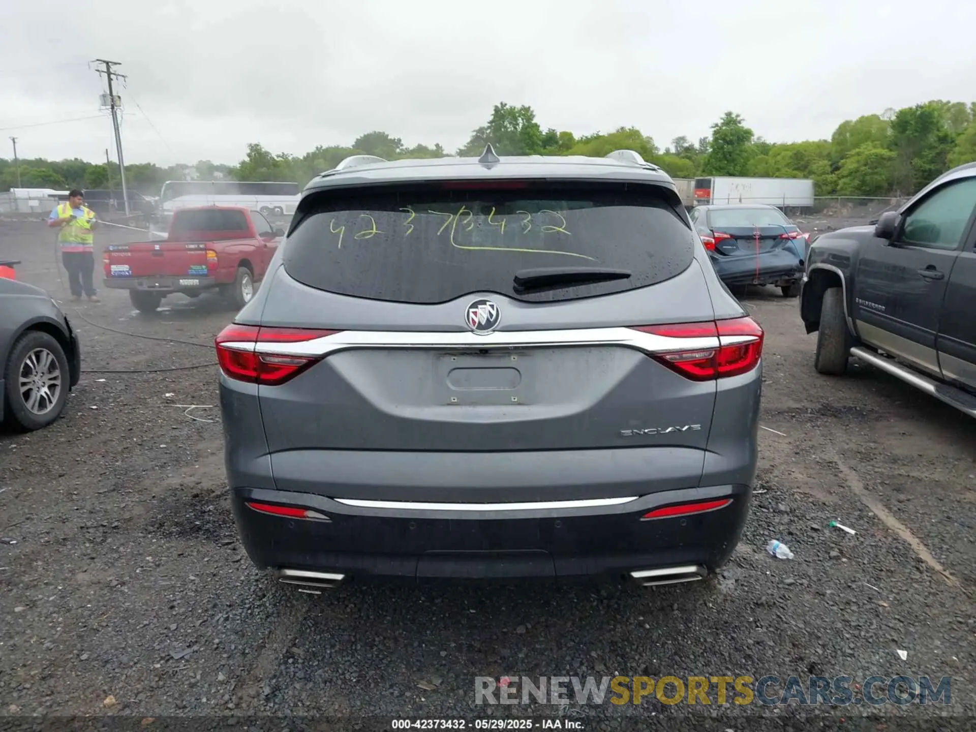 17 Photograph of a damaged car 5GAERBKW0KJ223064 BUICK ENCLAVE 2019