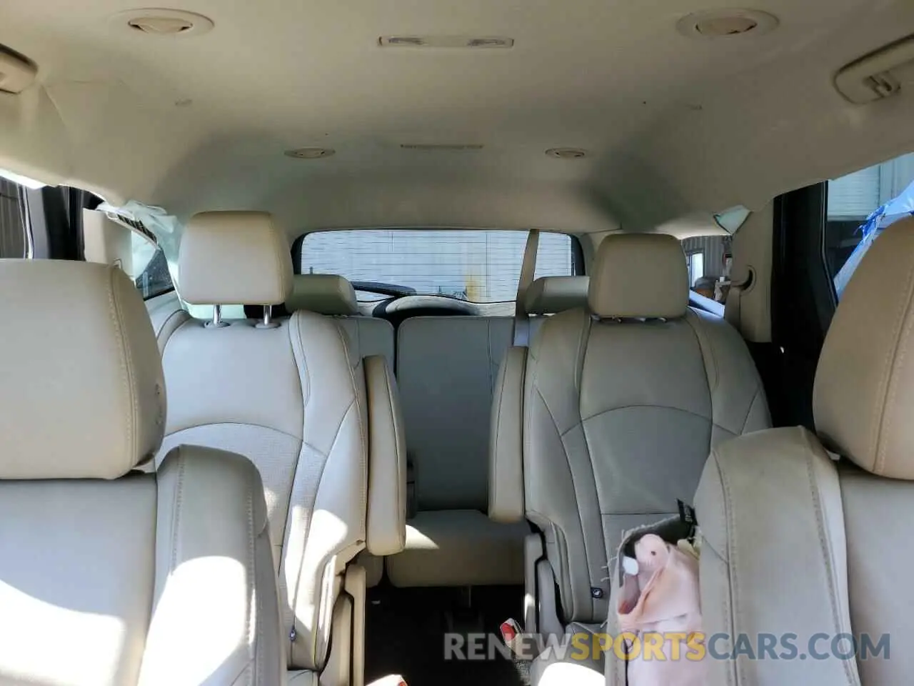 10 Photograph of a damaged car 5GAERBKW1KJ189068 BUICK ENCLAVE 2019