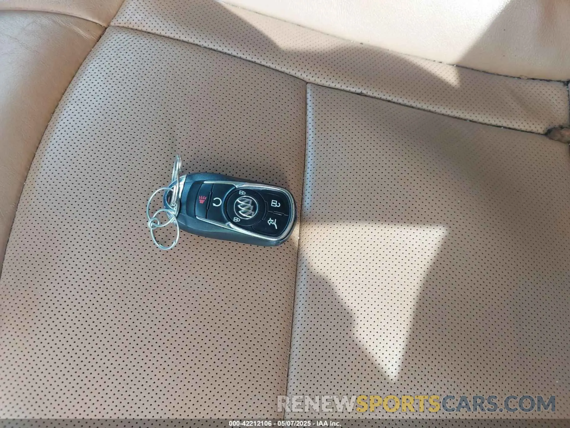 11 Photograph of a damaged car 5GAERBKW6KJ303162 BUICK ENCLAVE 2019