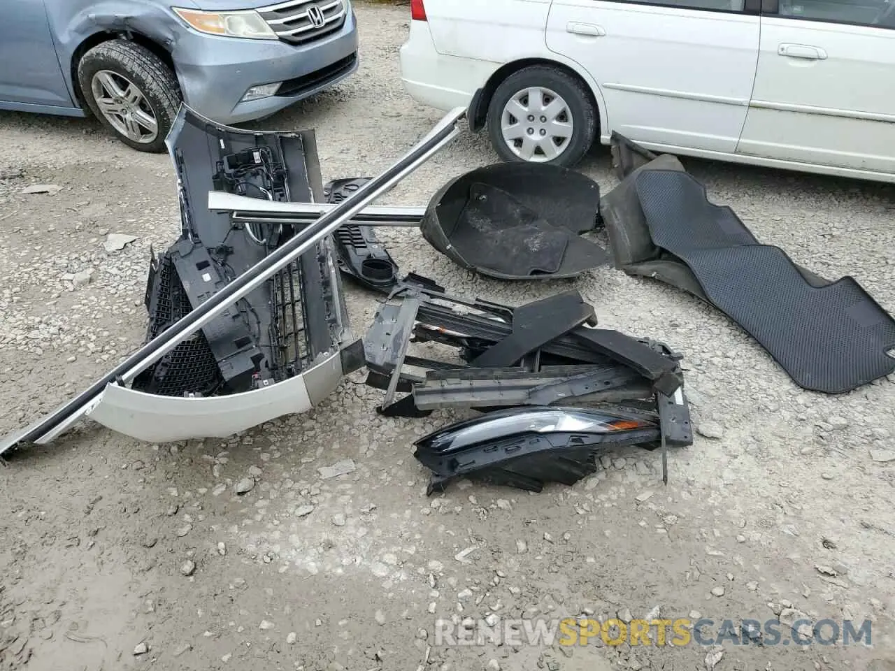 13 Photograph of a damaged car 5GAERBKW8KJ128185 BUICK ENCLAVE 2019