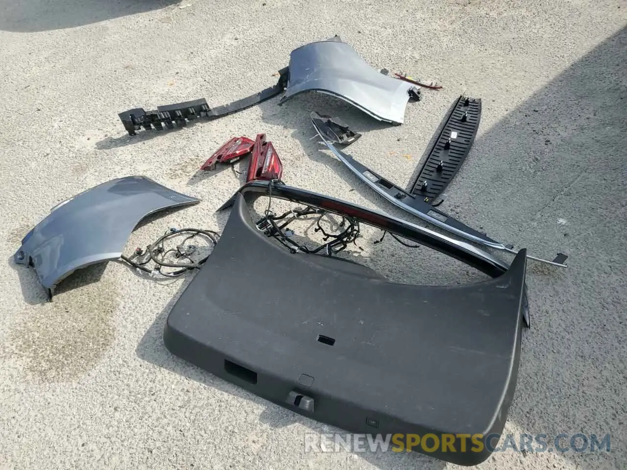 13 Photograph of a damaged car 5GAERBKW9KJ174379 BUICK ENCLAVE 2019