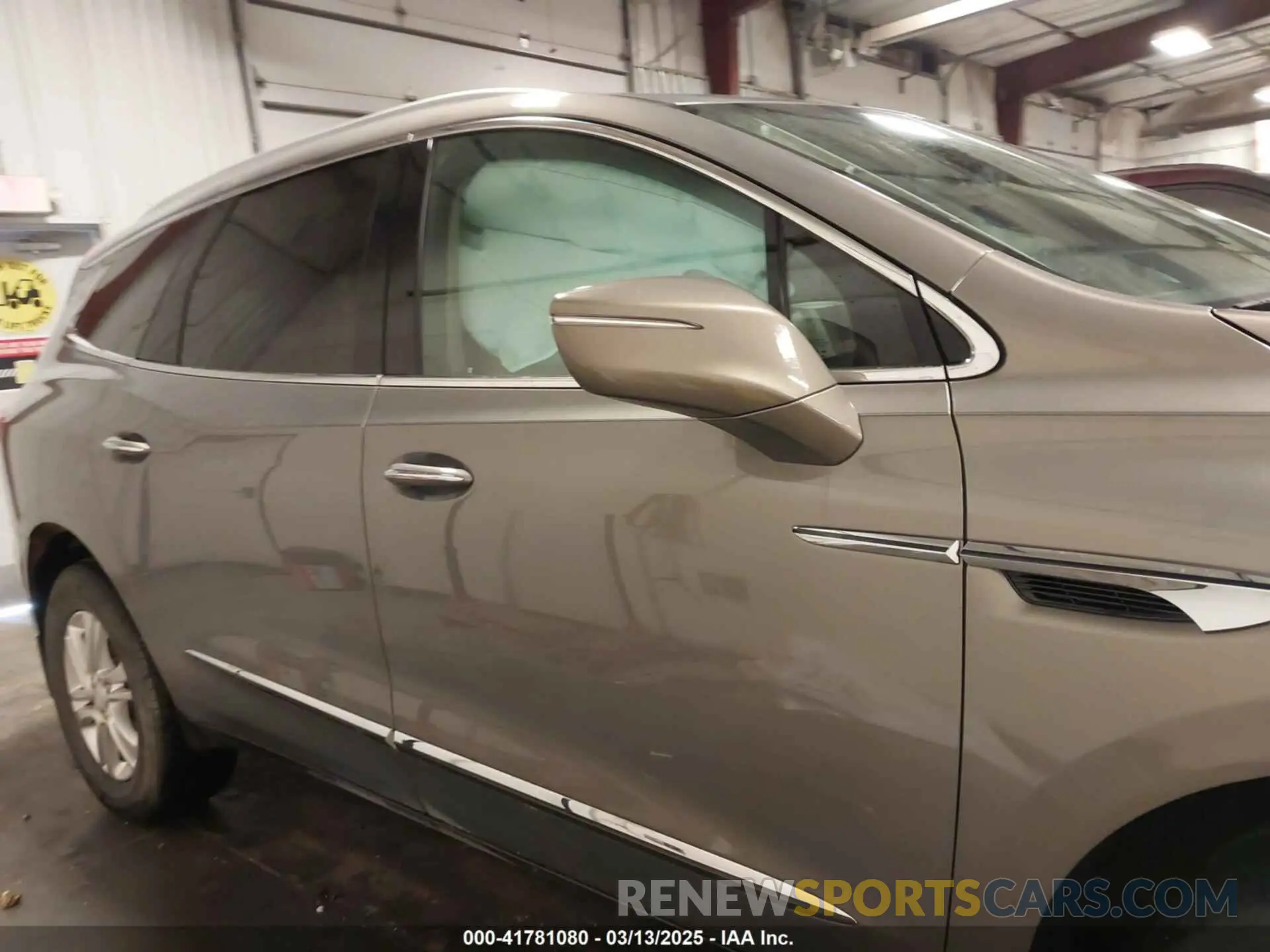14 Photograph of a damaged car 5GAERBKWXKJ133646 BUICK ENCLAVE 2019