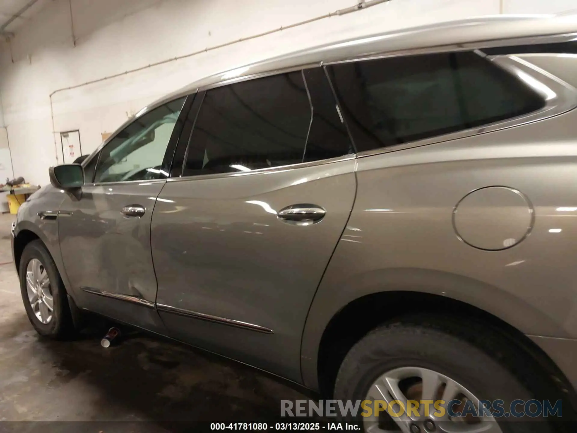 15 Photograph of a damaged car 5GAERBKWXKJ133646 BUICK ENCLAVE 2019