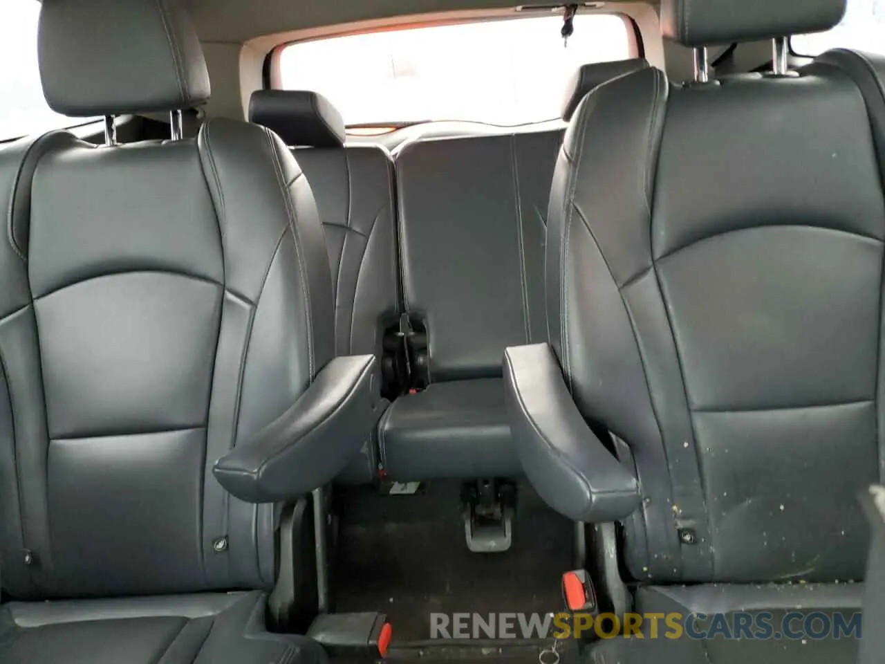10 Photograph of a damaged car 5GAERBKWXKJ167702 BUICK ENCLAVE 2019