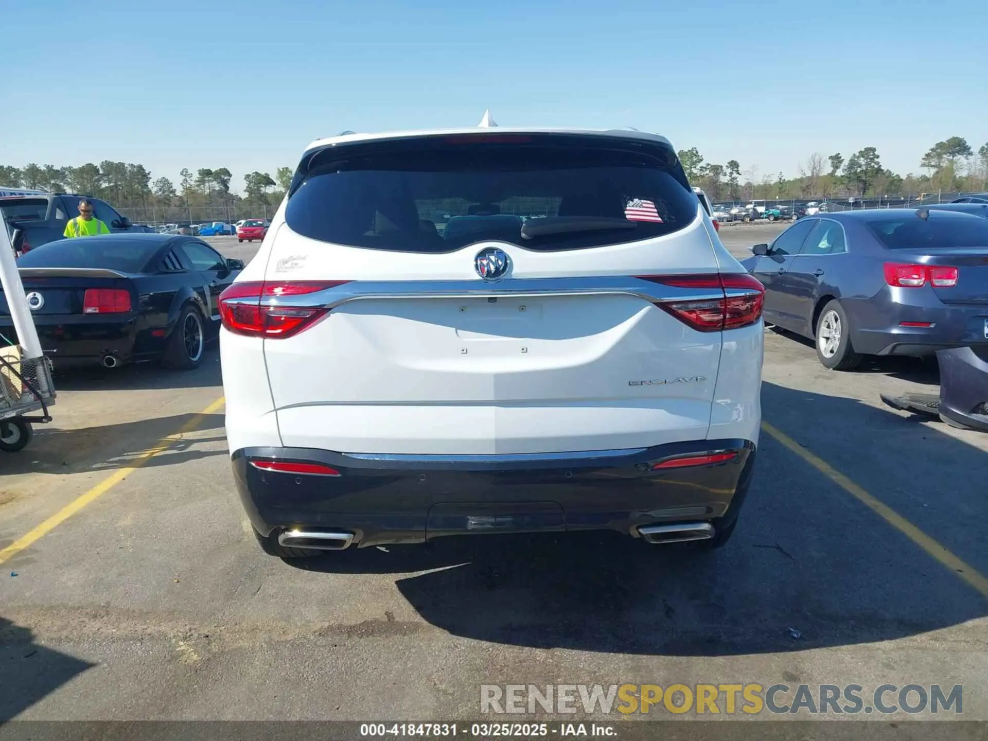 16 Photograph of a damaged car 5GAERBKWXKJ178909 BUICK ENCLAVE 2019