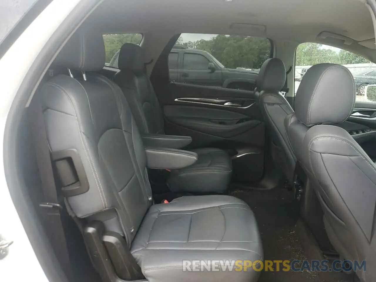 11 Photograph of a damaged car 5GAERBKWXKJ188260 BUICK ENCLAVE 2019