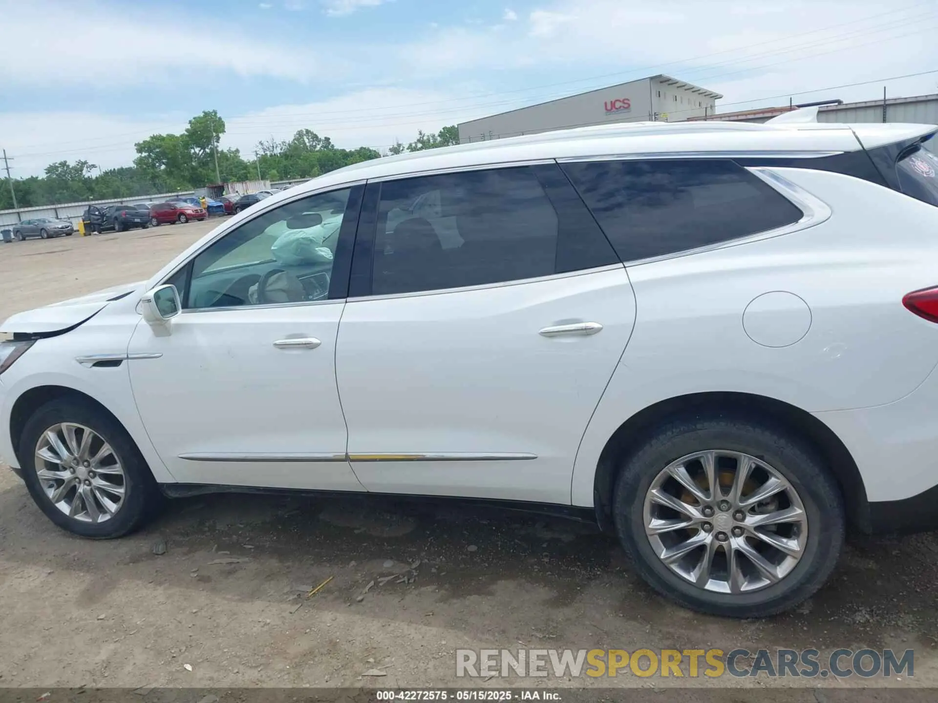 14 Photograph of a damaged car 5GAERBKWXKJ270635 BUICK ENCLAVE 2019