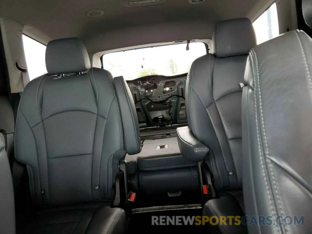 10 Photograph of a damaged car 5GAERCKW3KJ125426 BUICK ENCLAVE 2019
