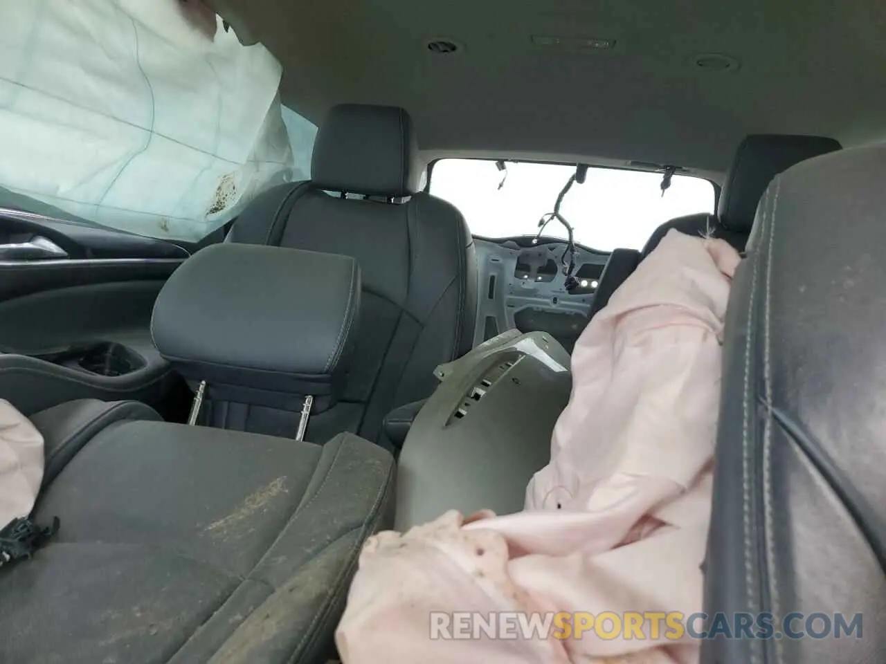 10 Photograph of a damaged car 5GAERCKW9KJ251046 BUICK ENCLAVE 2019