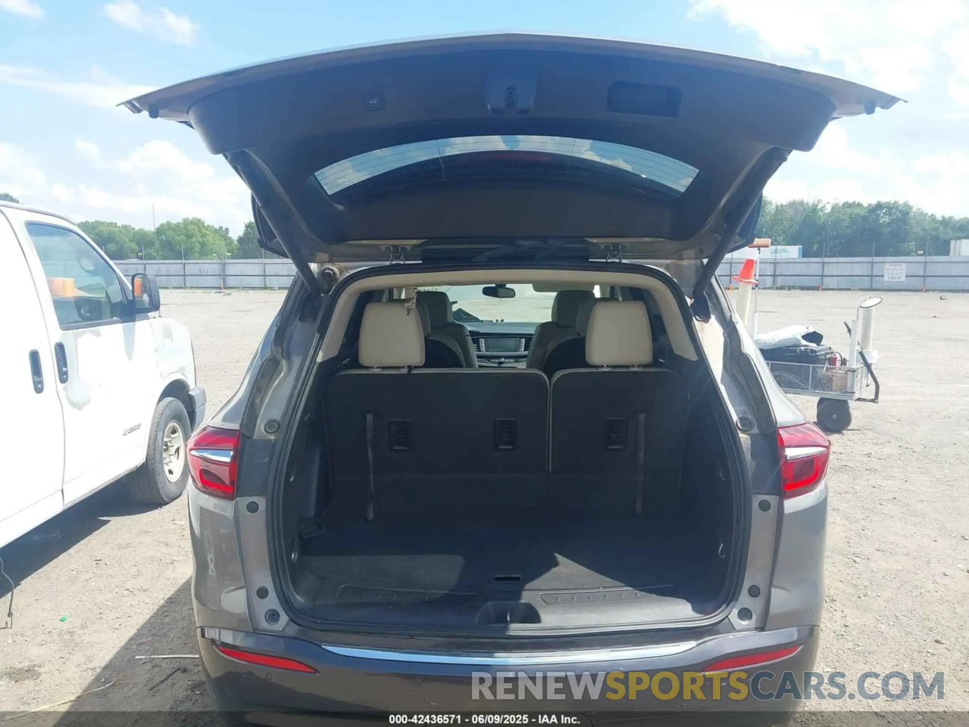 17 Photograph of a damaged car 5GAEVAKW2KJ233276 BUICK ENCLAVE 2019