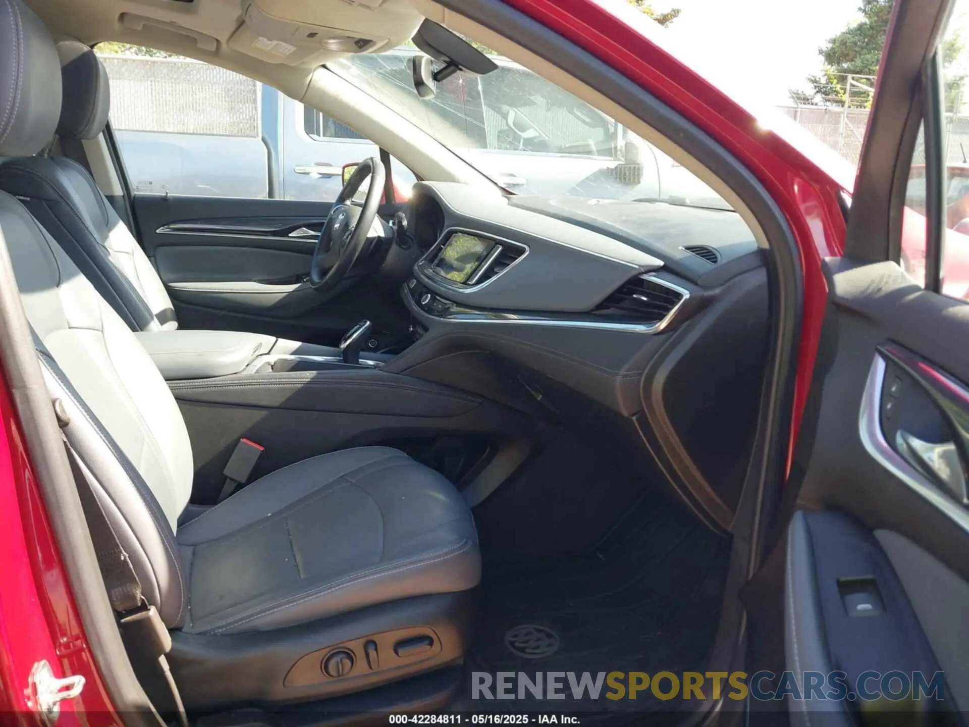 5 Photograph of a damaged car 5GAEVAKW2KJ259554 BUICK ENCLAVE 2019