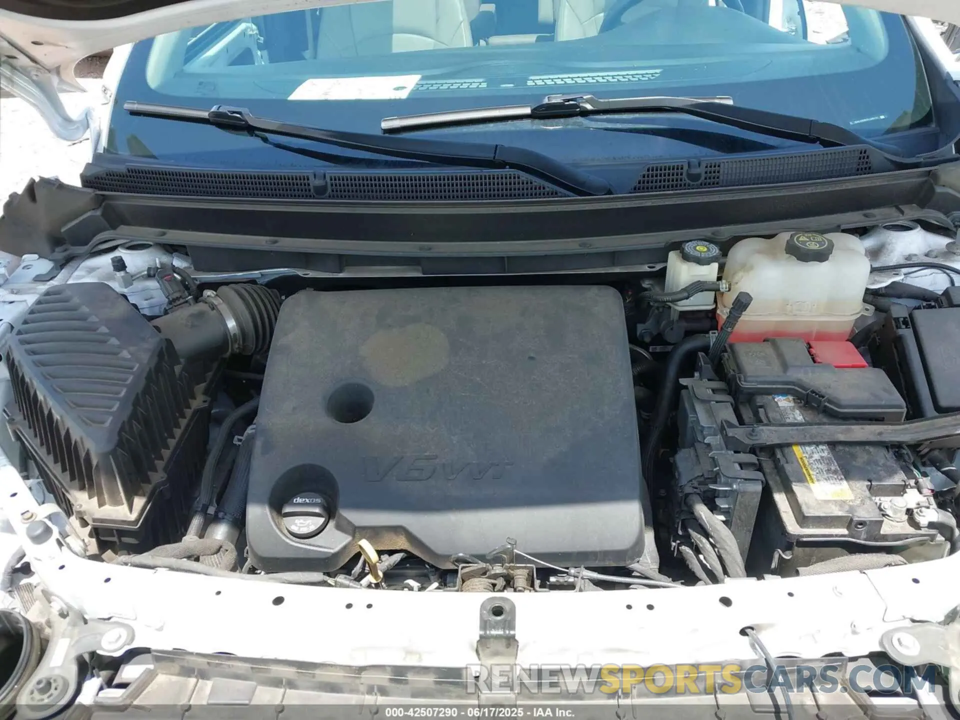 10 Photograph of a damaged car 5GAEVAKW7KJ206770 BUICK ENCLAVE 2019