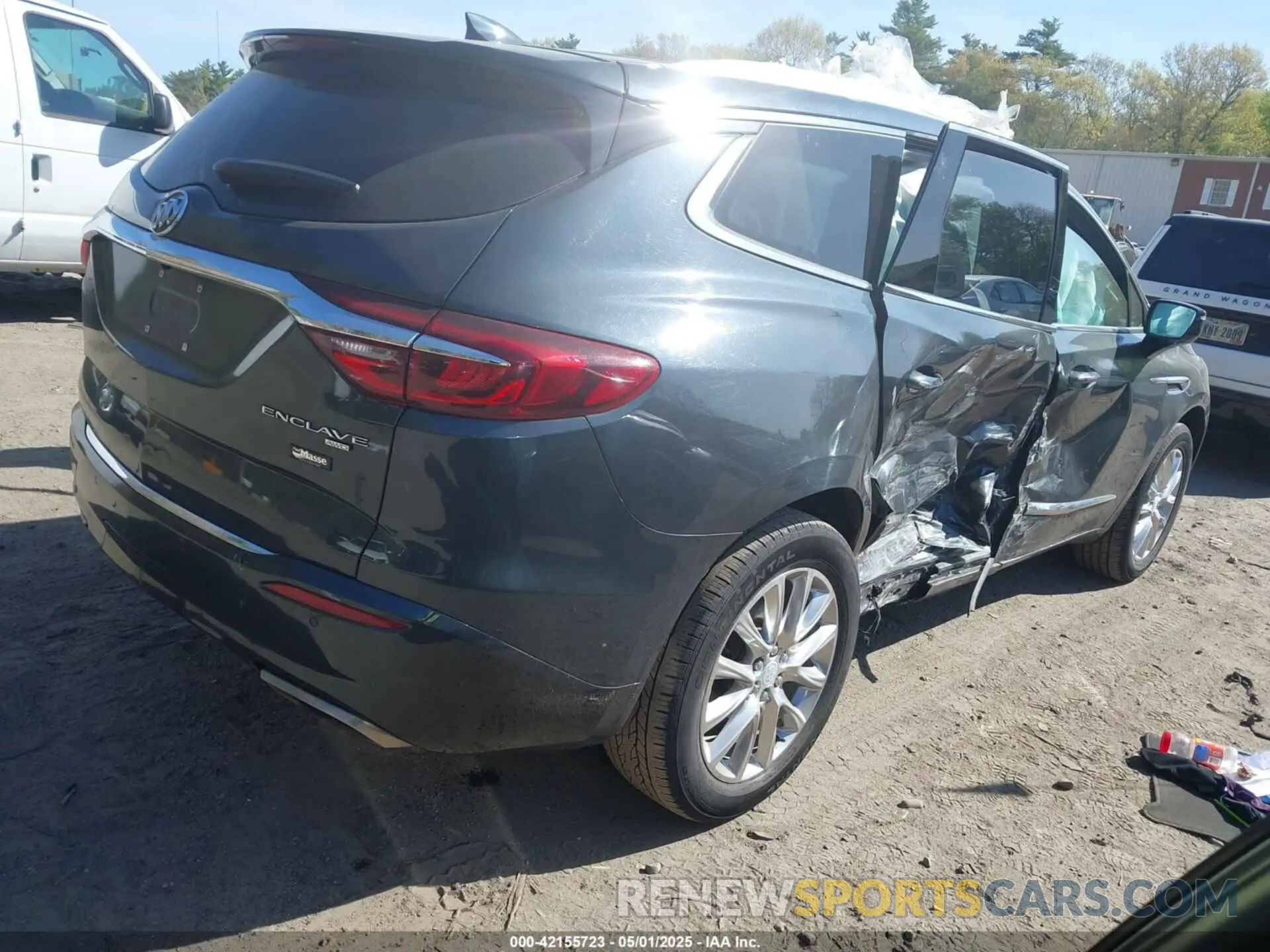 4 Photograph of a damaged car 5GAEVAKW8KJ128161 BUICK ENCLAVE 2019