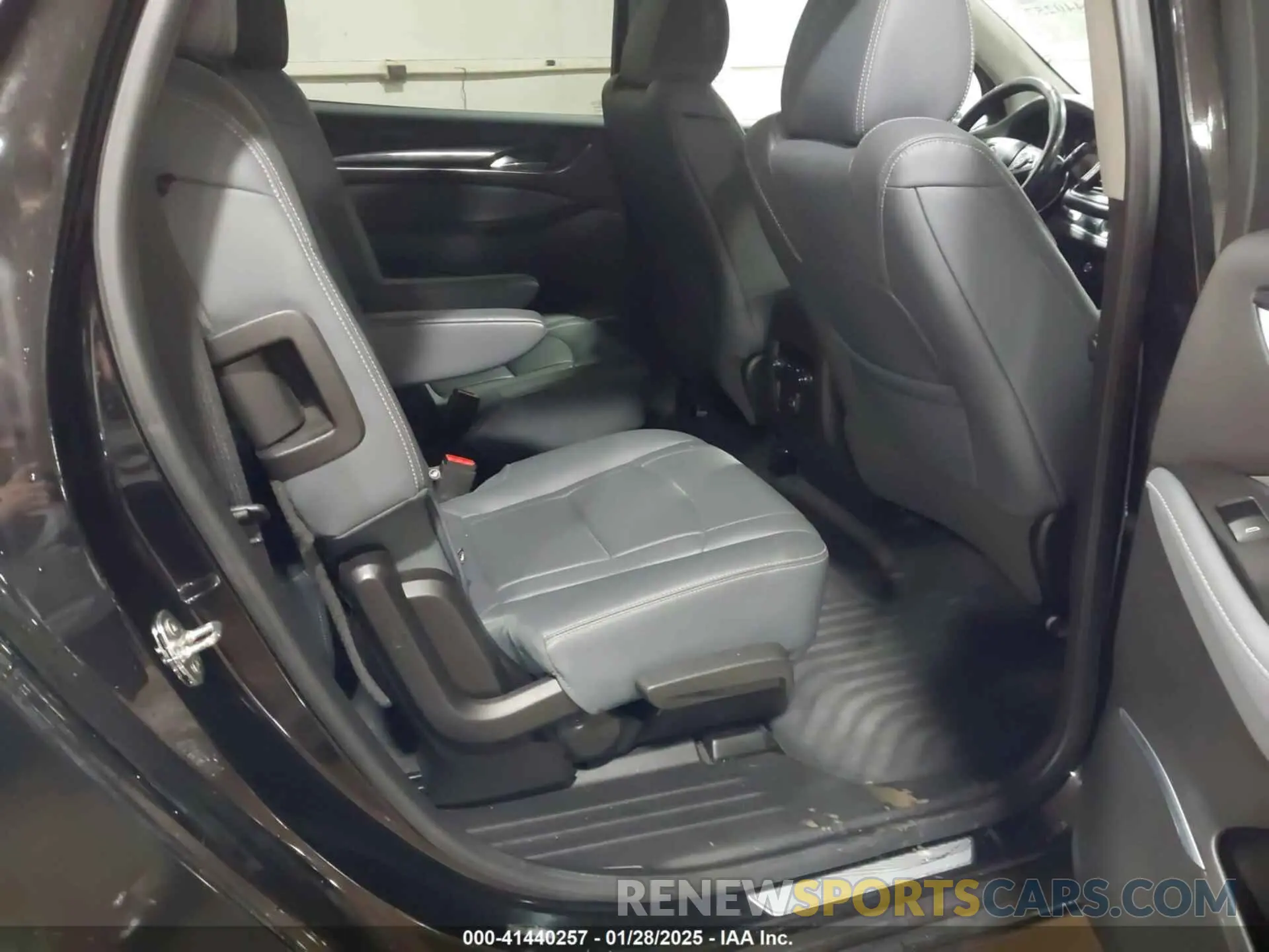 8 Photograph of a damaged car 5GAEVAKWXKJ216712 BUICK ENCLAVE 2019