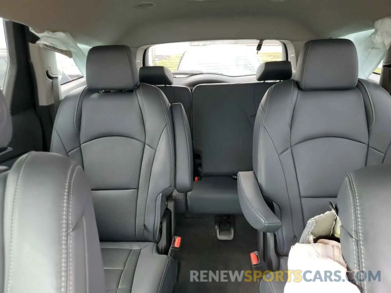 10 Photograph of a damaged car 5GAEVBKW4KJ213598 BUICK ENCLAVE 2019