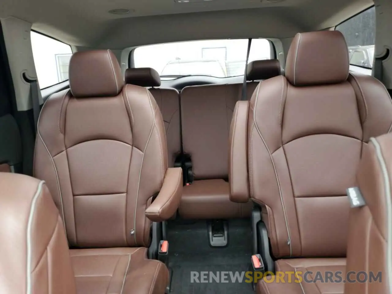 10 Photograph of a damaged car 5GAEVCKW9KJ131906 BUICK ENCLAVE 2019