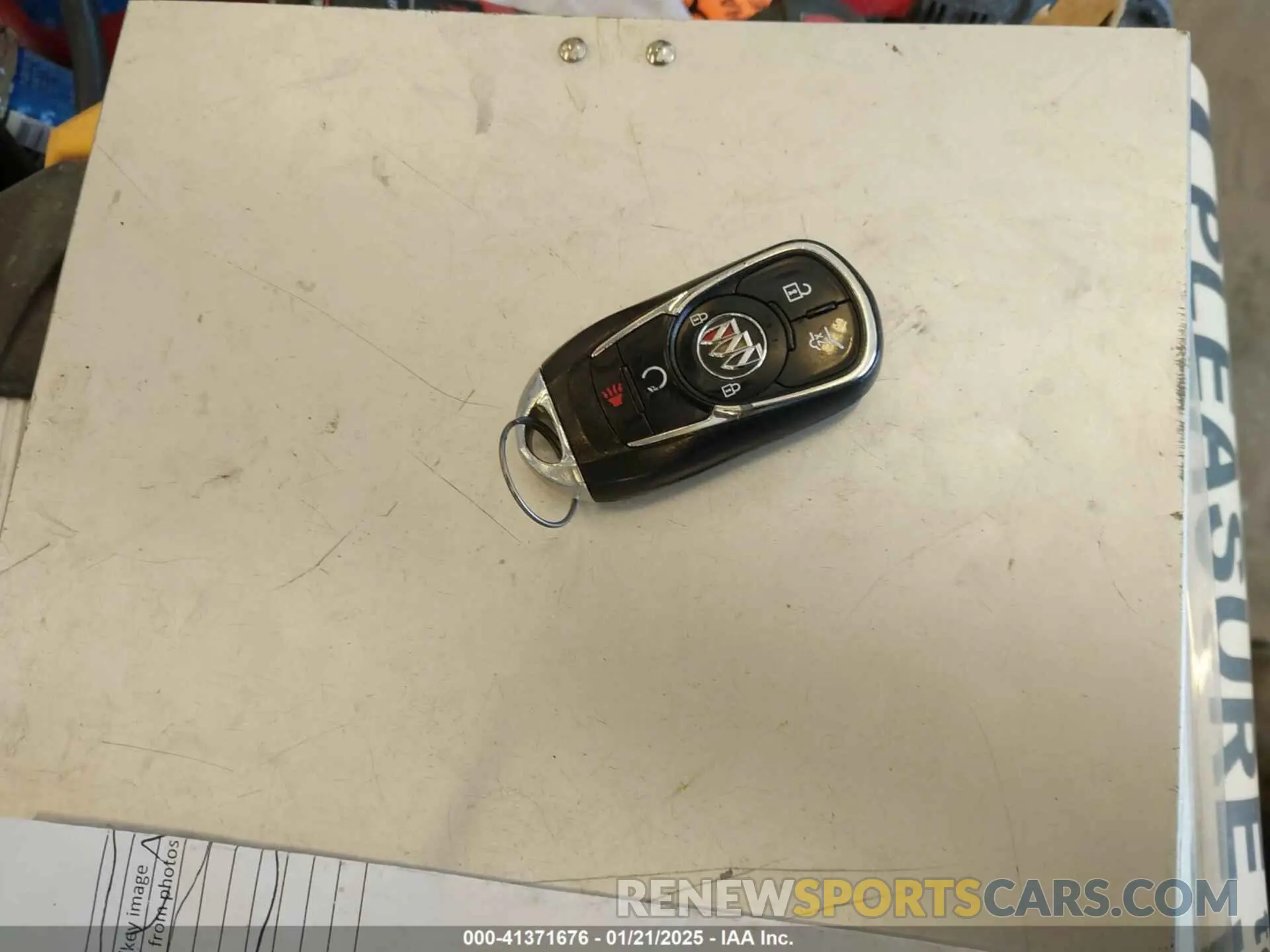 11 Photograph of a damaged car 5GAERBKW4LJ133434 BUICK ENCLAVE 2020
