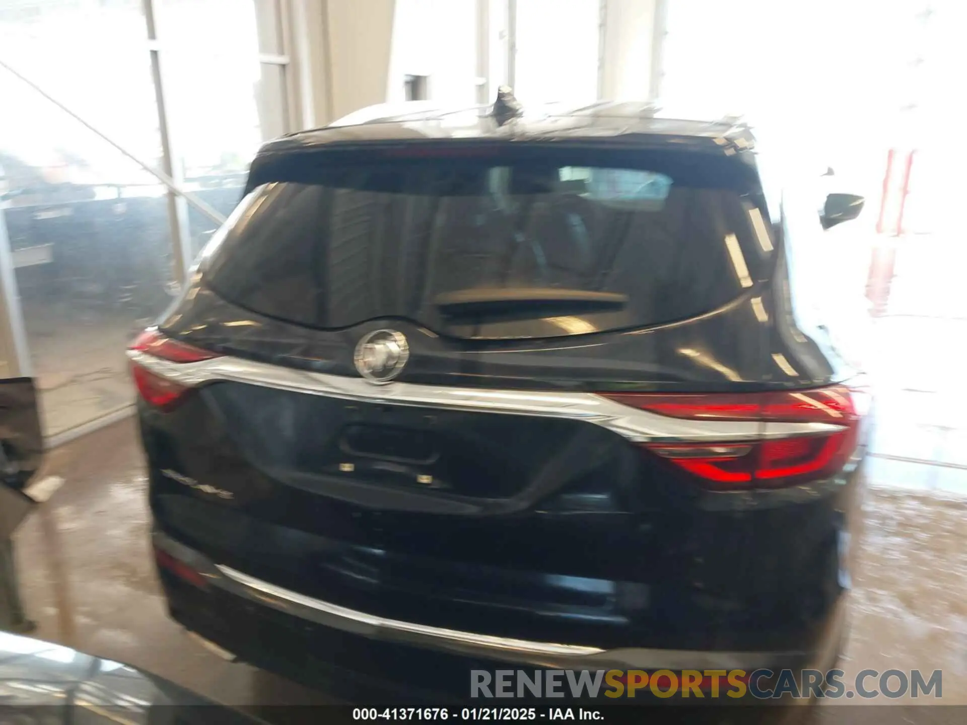 17 Photograph of a damaged car 5GAERBKW4LJ133434 BUICK ENCLAVE 2020