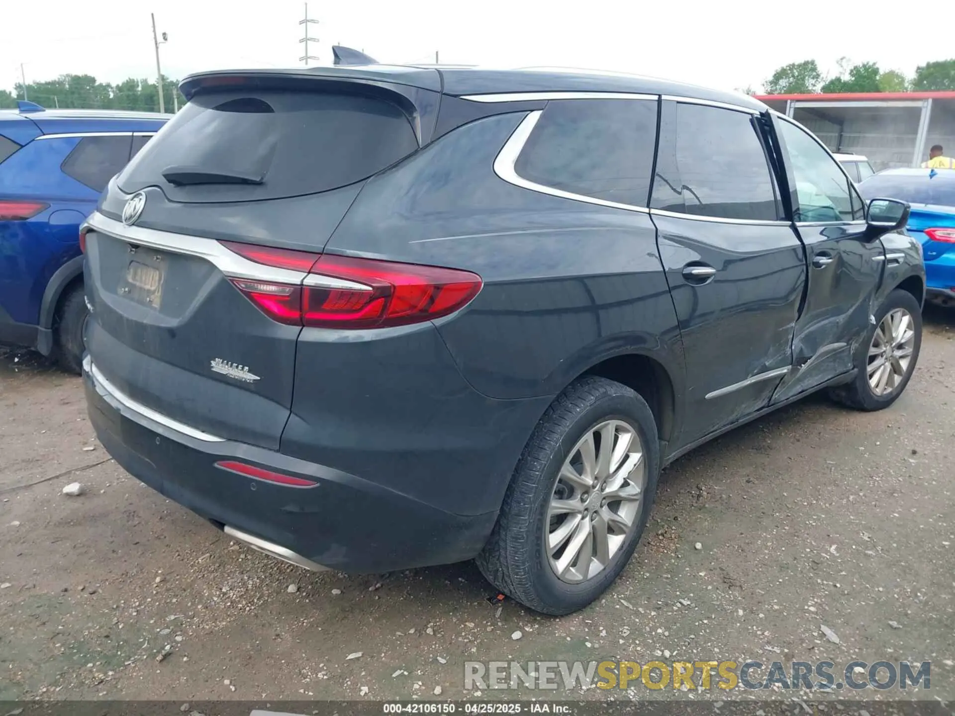 4 Photograph of a damaged car 5GAERBKW4LJ194086 BUICK ENCLAVE 2020