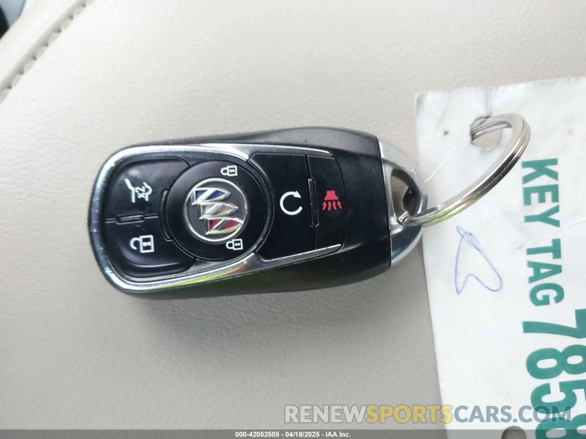 11 Photograph of a damaged car 5GAERBKW4LJ226048 BUICK ENCLAVE 2020