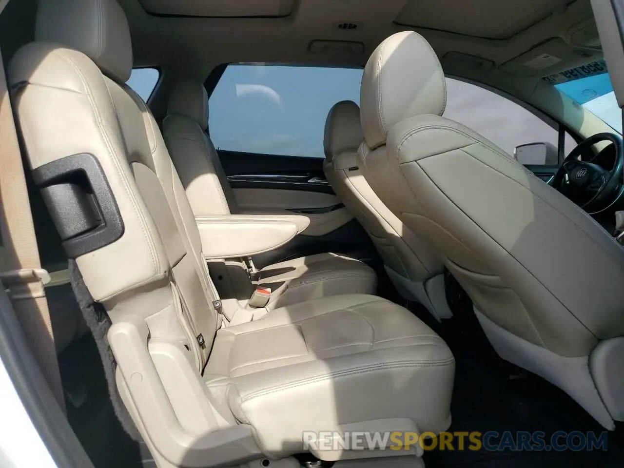 11 Photograph of a damaged car 5GAERBKW7LJ118751 BUICK ENCLAVE 2020