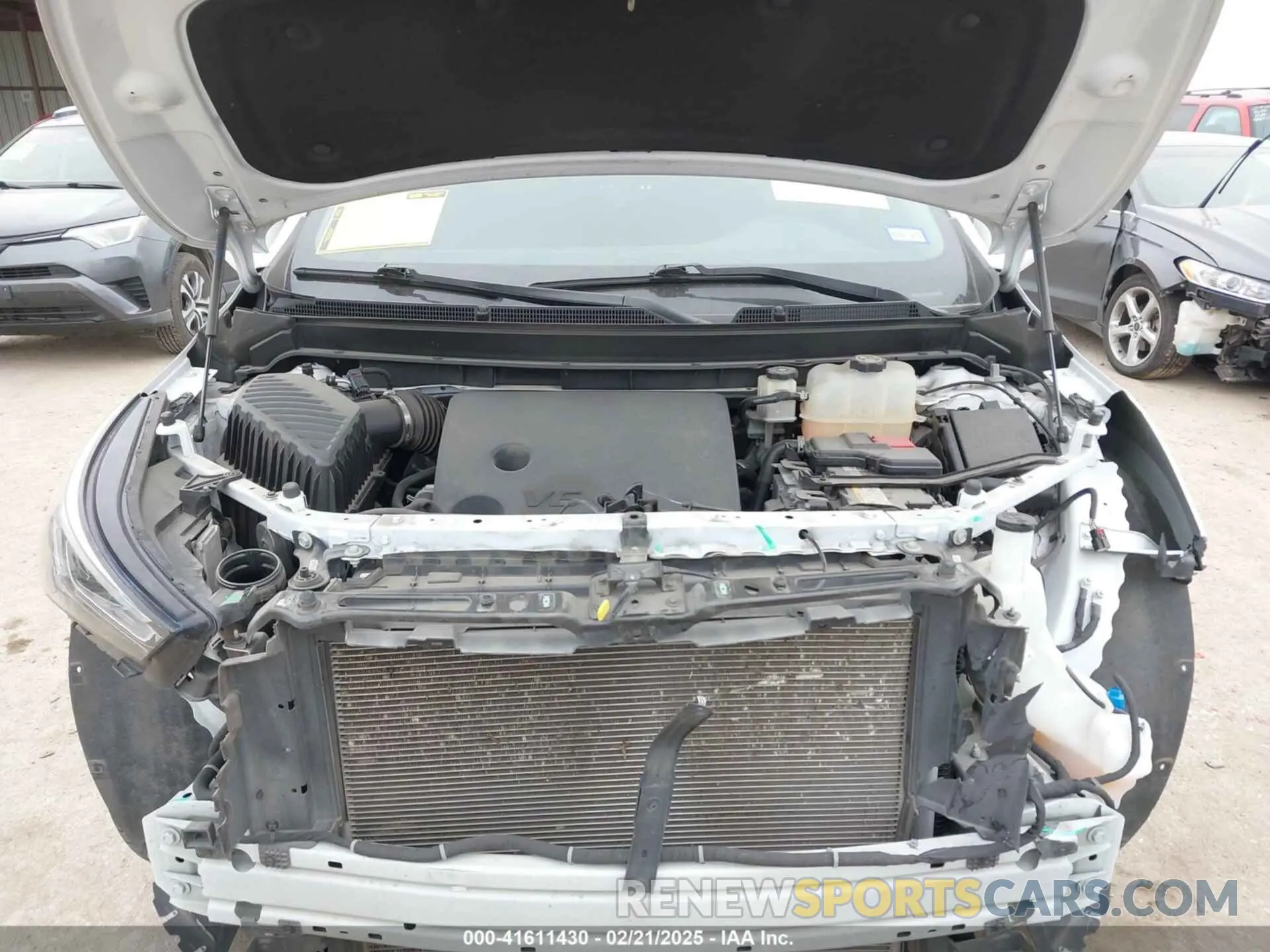 10 Photograph of a damaged car 5GAERBKW7LJ161762 BUICK ENCLAVE 2020
