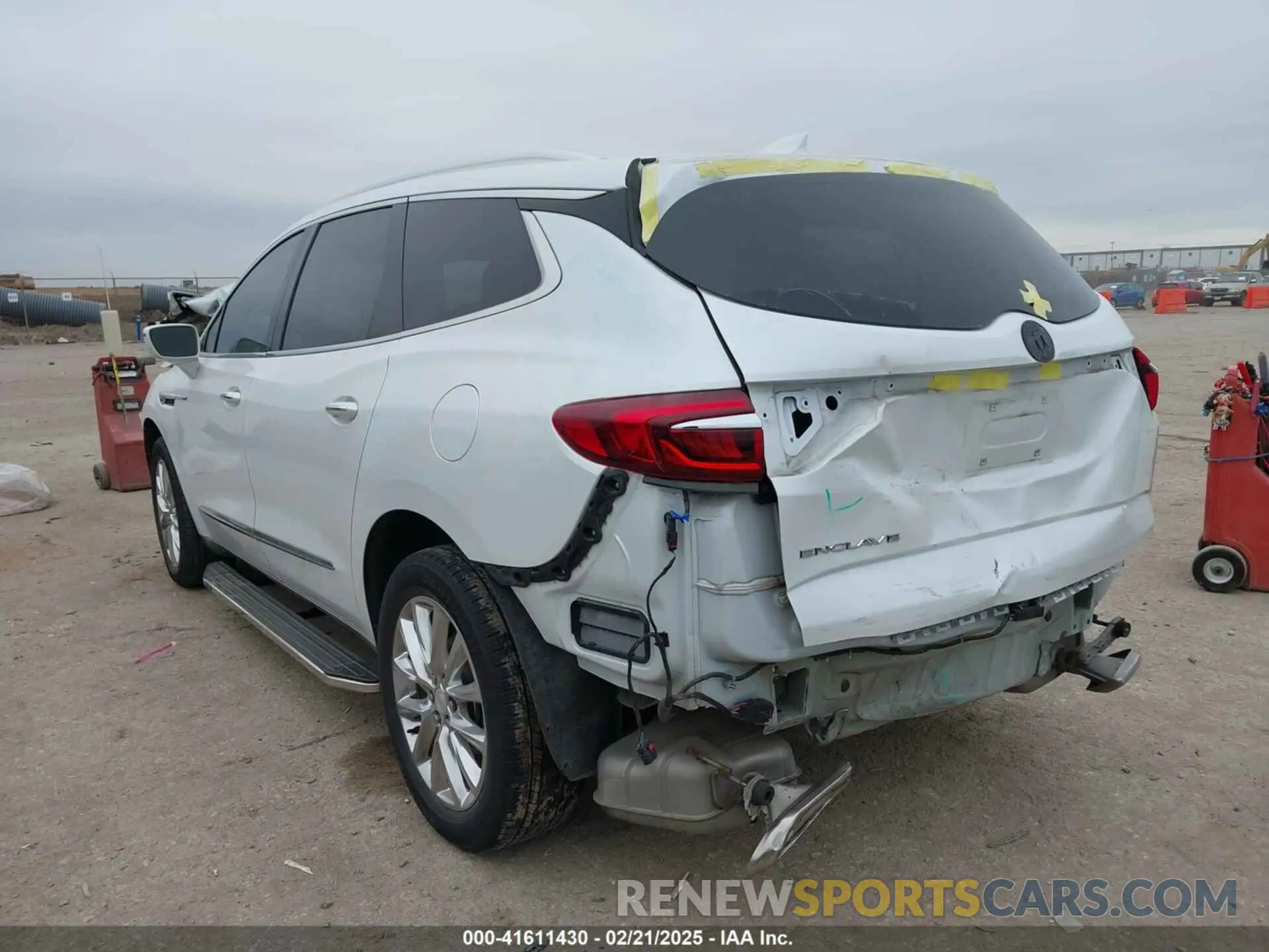 3 Photograph of a damaged car 5GAERBKW7LJ161762 BUICK ENCLAVE 2020