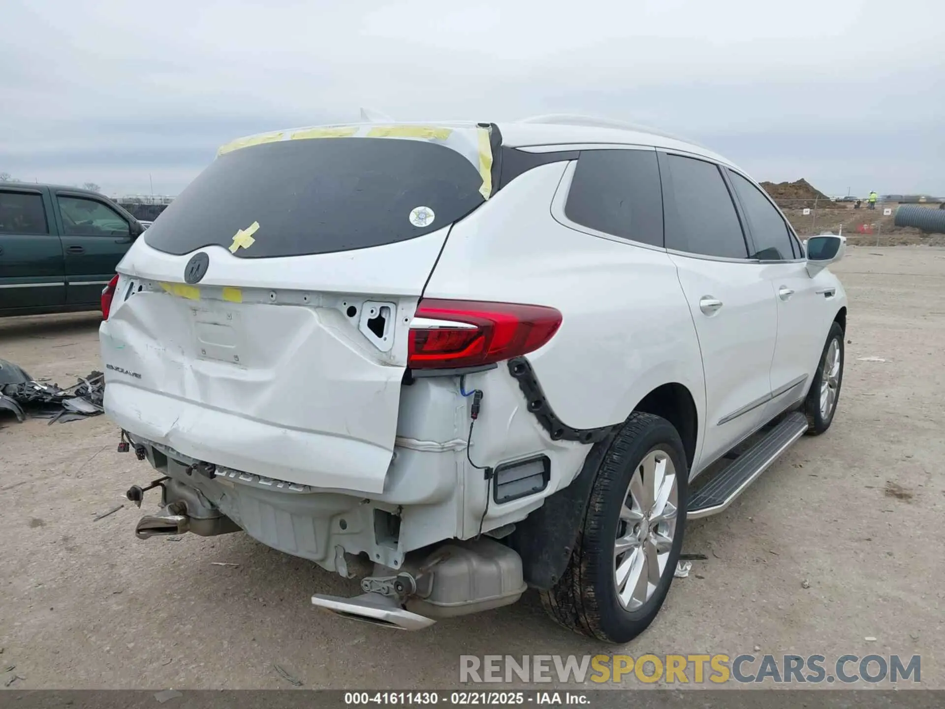 4 Photograph of a damaged car 5GAERBKW7LJ161762 BUICK ENCLAVE 2020