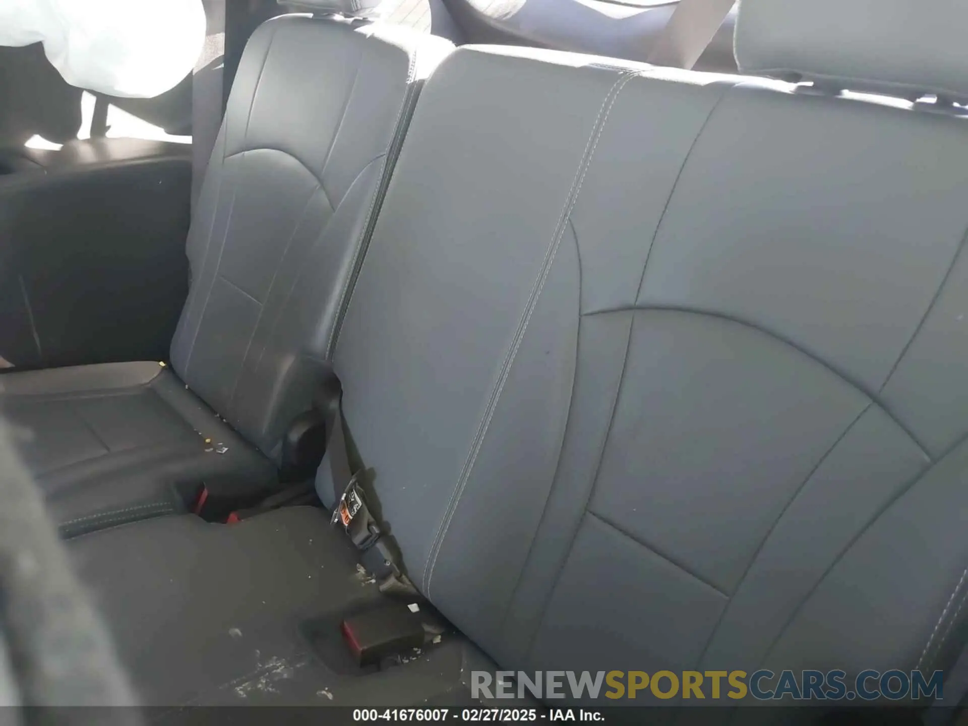 17 Photograph of a damaged car 5GAERBKW8LJ125823 BUICK ENCLAVE 2020