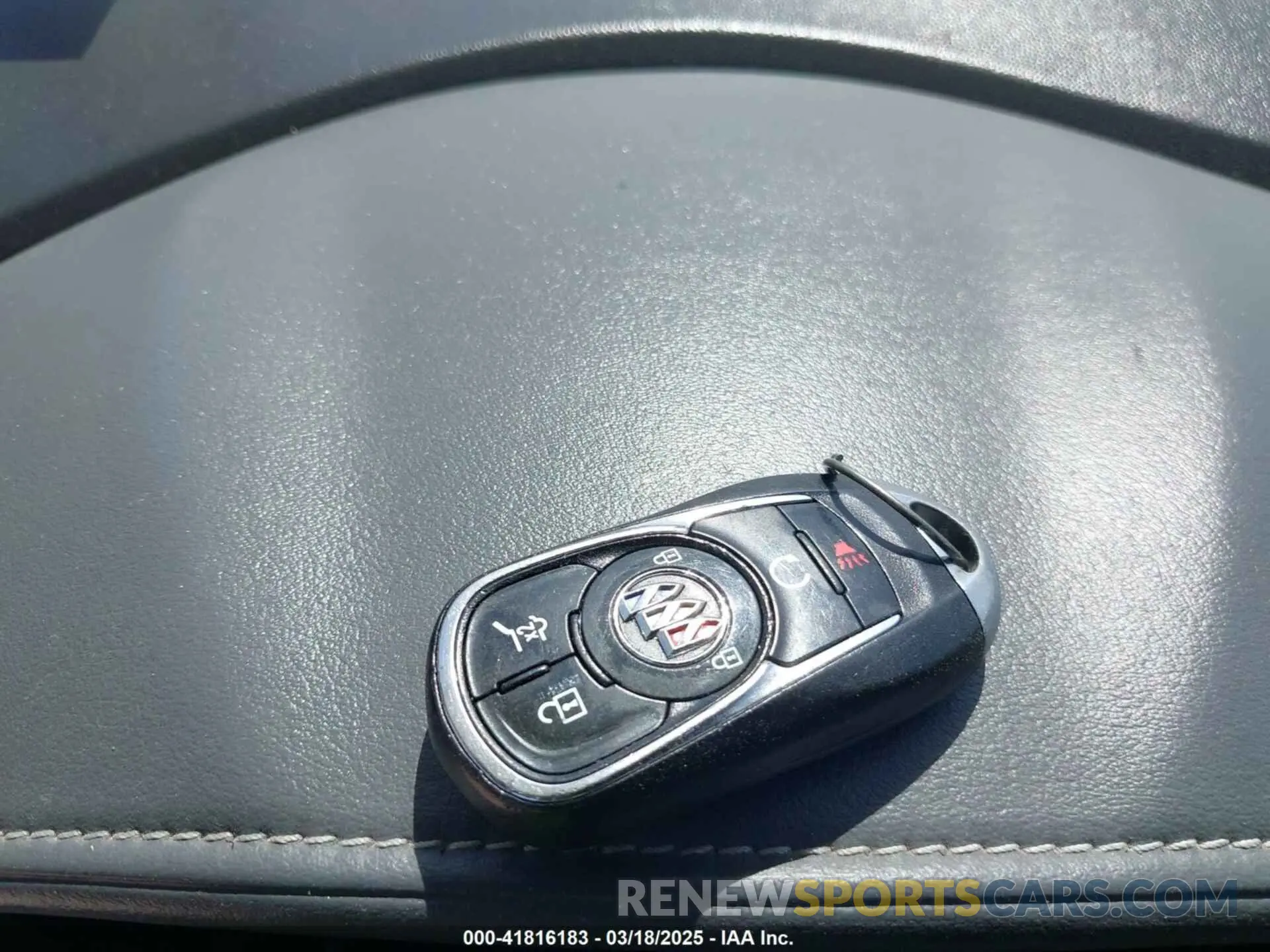 11 Photograph of a damaged car 5GAERBKWXLJ103371 BUICK ENCLAVE 2020