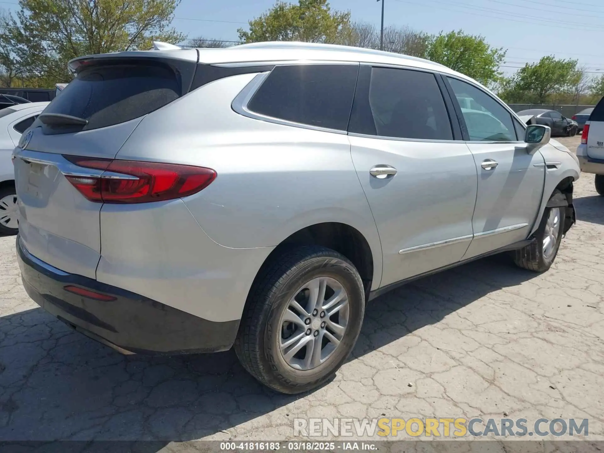 4 Photograph of a damaged car 5GAERBKWXLJ103371 BUICK ENCLAVE 2020