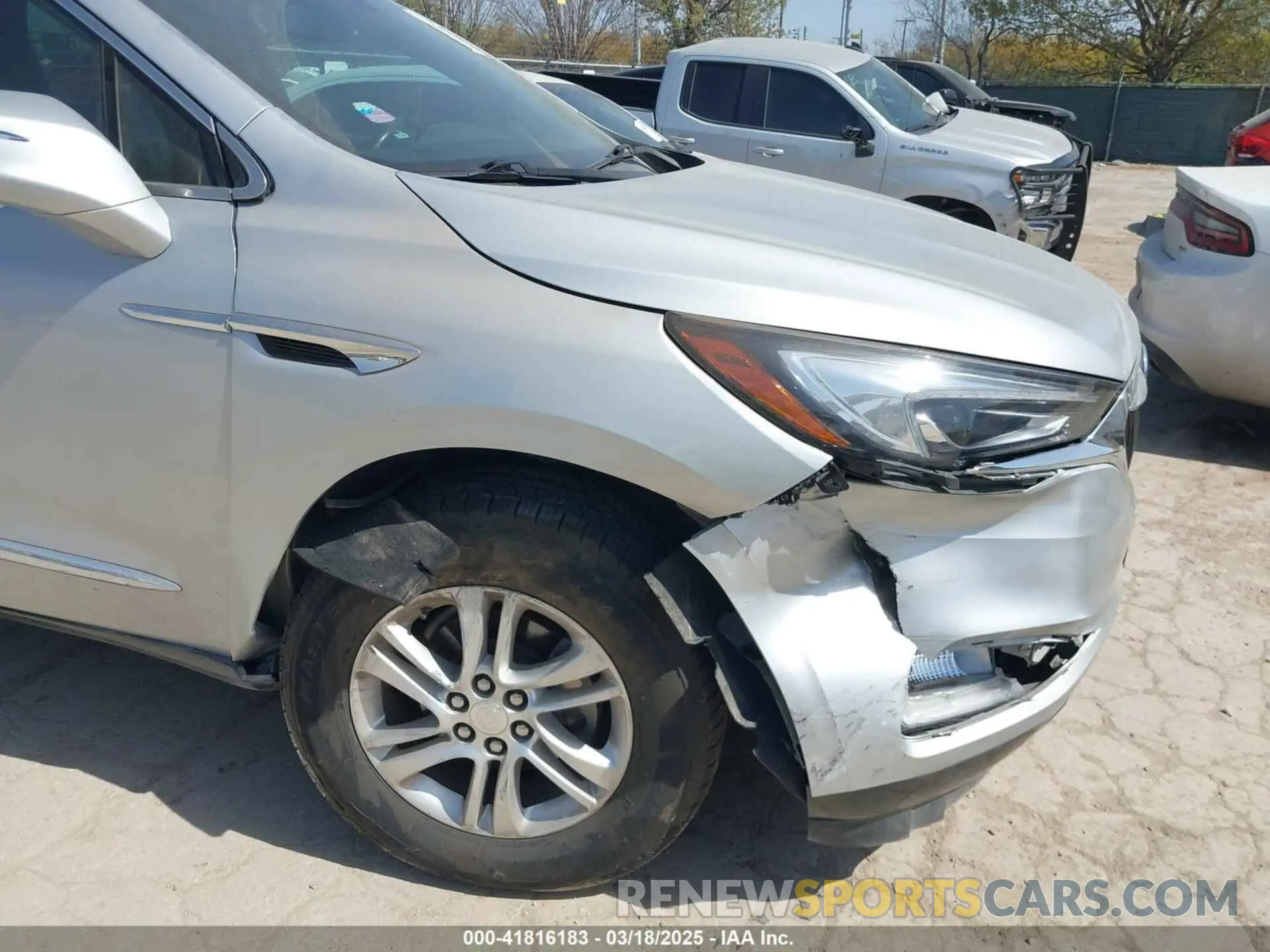 6 Photograph of a damaged car 5GAERBKWXLJ103371 BUICK ENCLAVE 2020